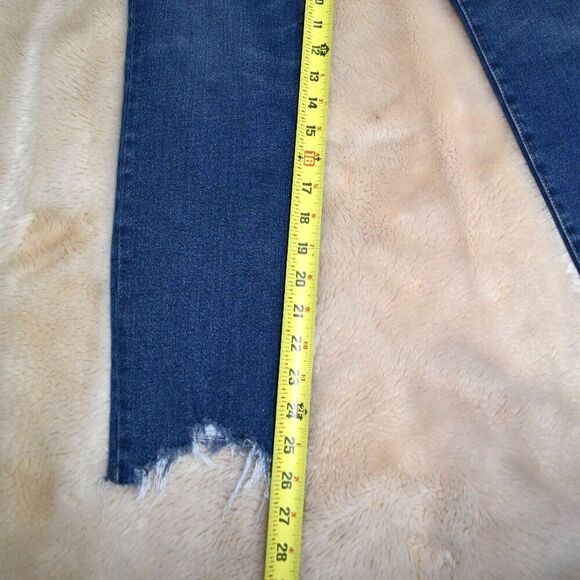 Good American High Rise Cropped Straight Jeans Size 26 Frayed Hem - Picture 6 of 13